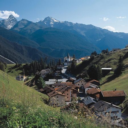 Boutique-Hotel Garni Bellevue Davos Wiesen Exterior photo